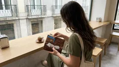 Três grãos de arroz na carteira: porque é que este pequeno ritual do feng shui continua a ser usado